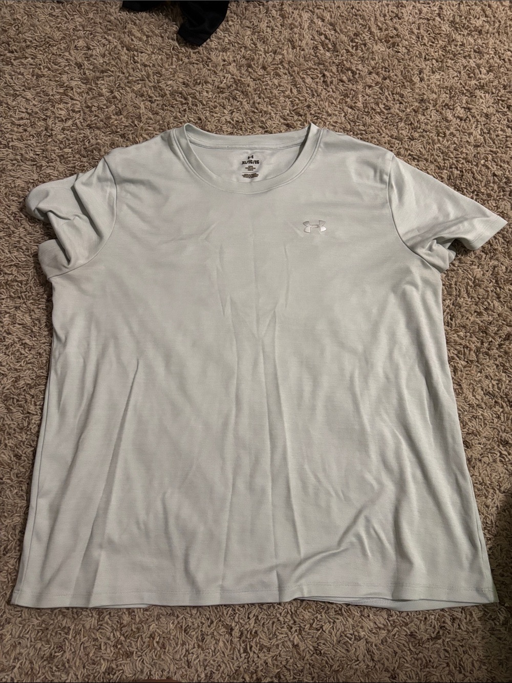 Under Armour women’s Pale Gray/green Performance Crew Neck Tee